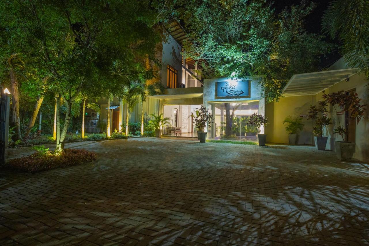 Sigiriya Wewa Addara Hotel - Hotel By The Lake ภายนอก รูปภาพ