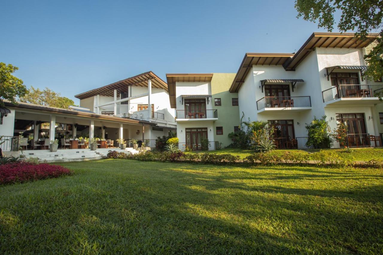 Sigiriya Wewa Addara Hotel - Hotel By The Lake ภายนอก รูปภาพ