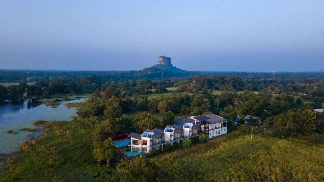 Sigiriya Wewa Addara Hotel - Hotel By The Lake ภายนอก รูปภาพ