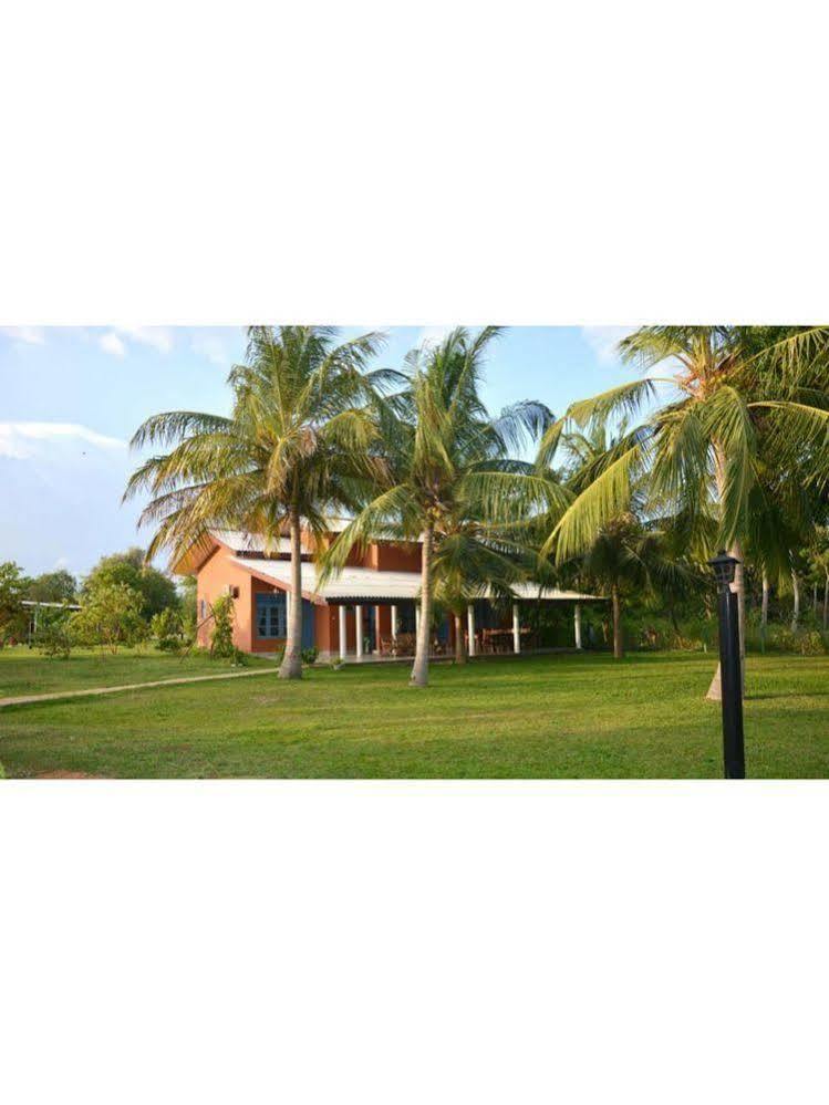 Sigiriya Wewa Addara Hotel - Hotel By The Lake ภายนอก รูปภาพ